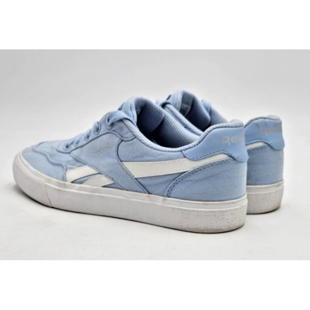 Reebok Women's 8.5 Light Blue Pastel Sneakers Gum Sole Lifestyle Comfort Shoes